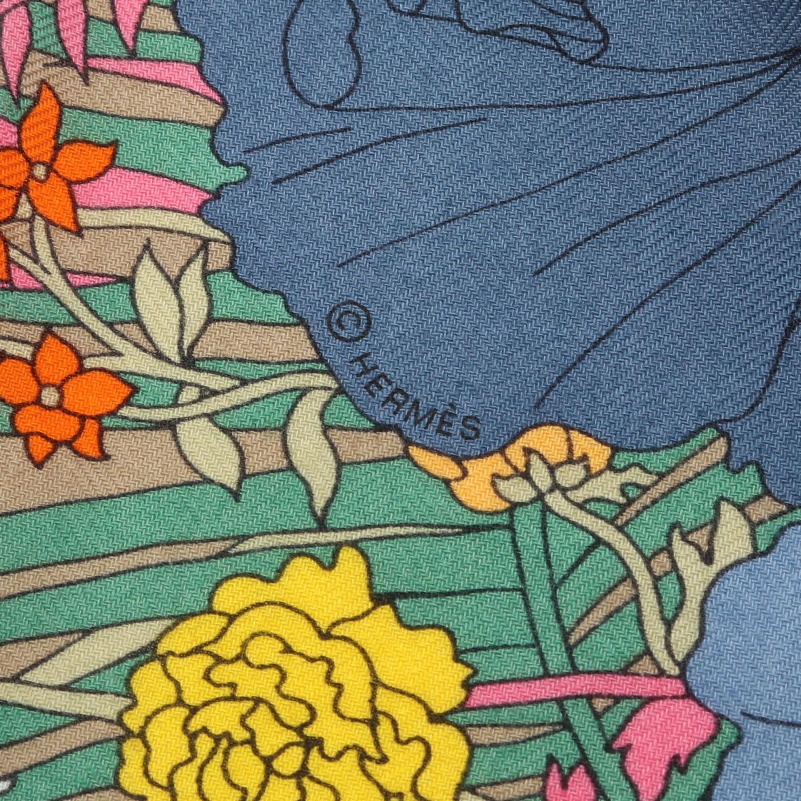 エルメス HERMES スカーフ トライアングルジェアン ROBE LEGERE 