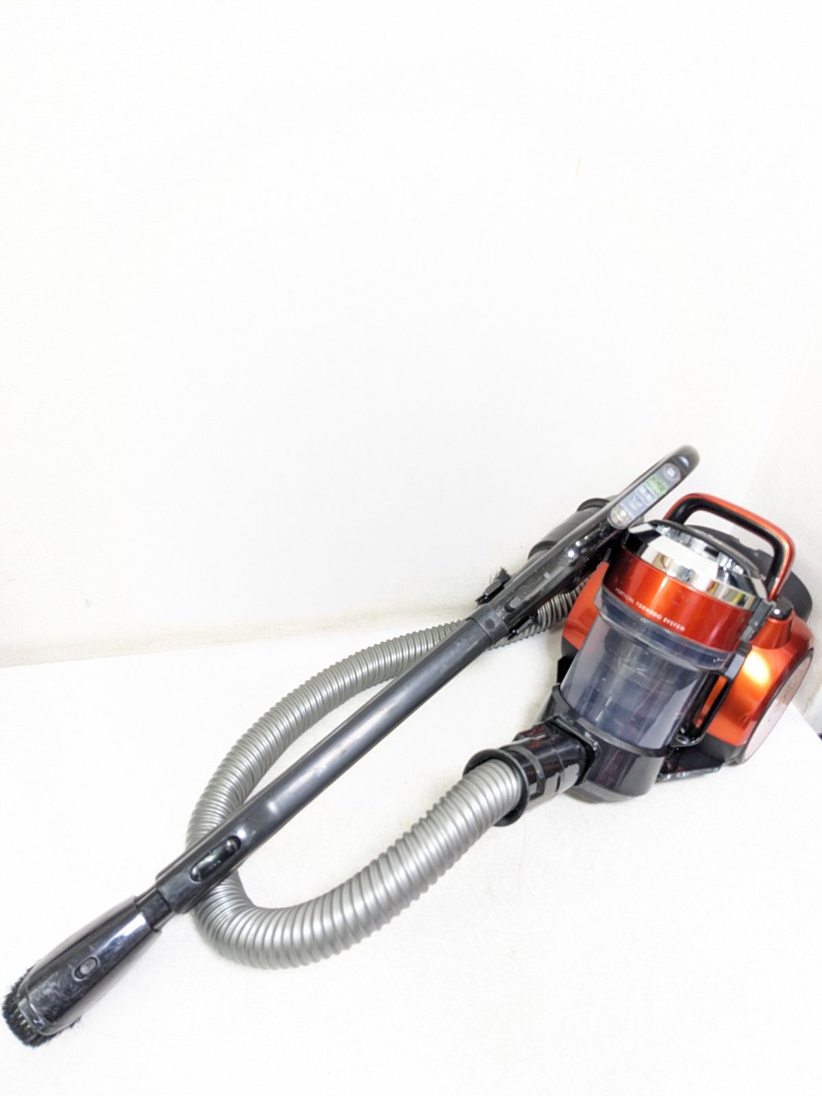 TOSHIBA VC-YG610M-D サイクロン式掃除機 2018年製 ヘッド無し - メルカリ