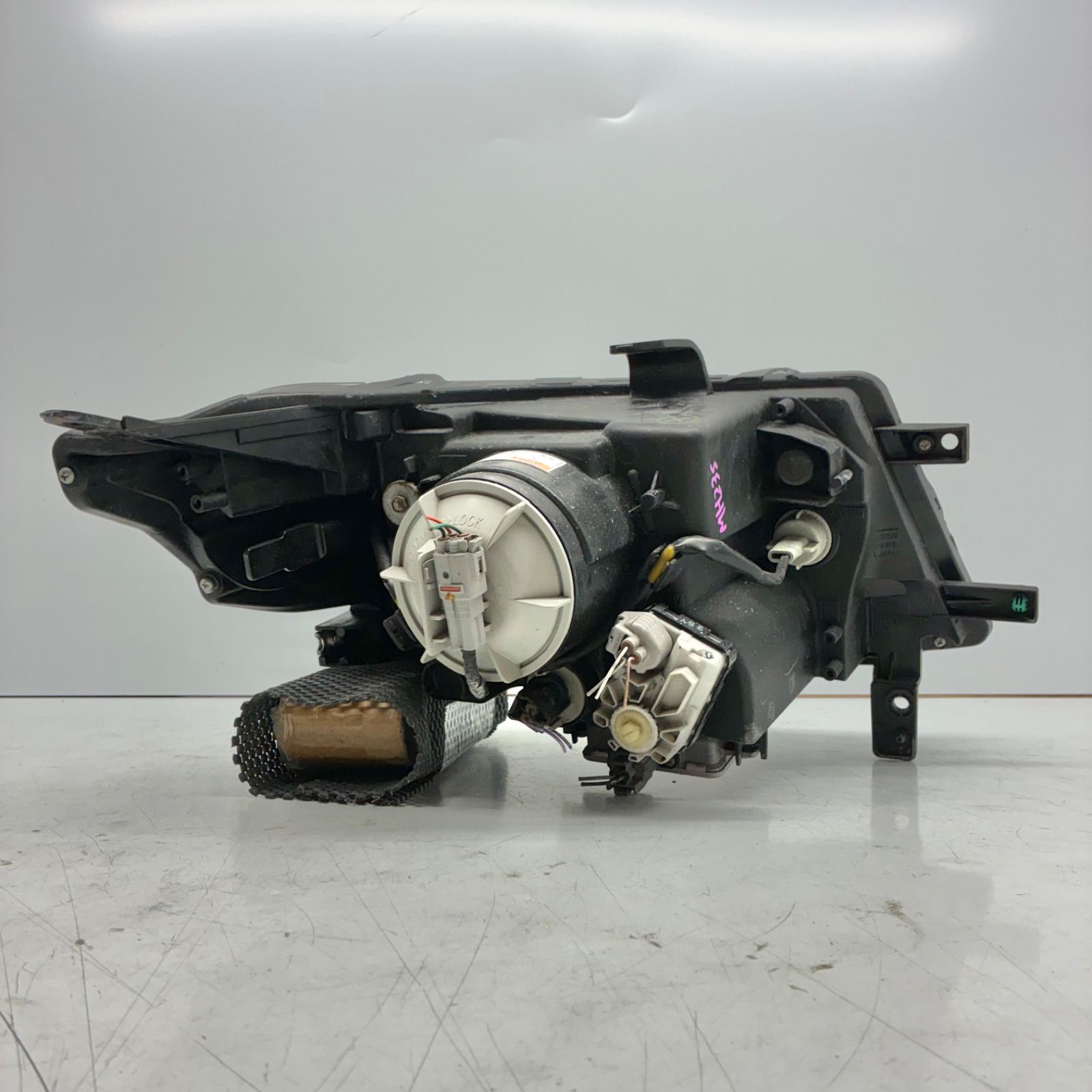 Y 美品【コーティング済】 MH23S ワゴンR スティングレー ヘッドライト