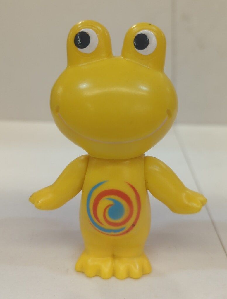 興和 ソフビ人形 黄/ケロちゃん 渦巻き 95mm - メルカリ