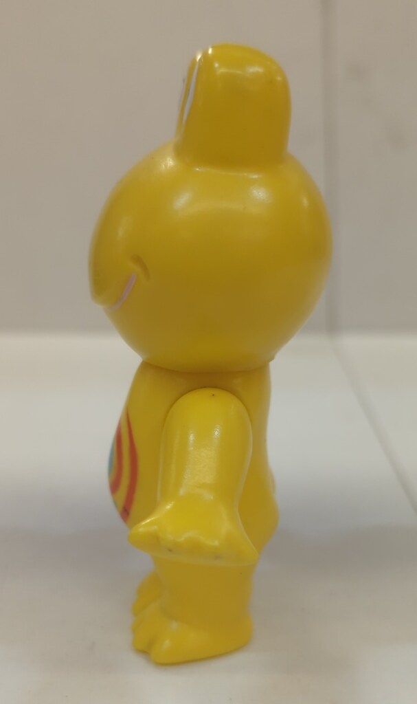 興和 ソフビ人形 黄/ケロちゃん 渦巻き 95mm - メルカリ
