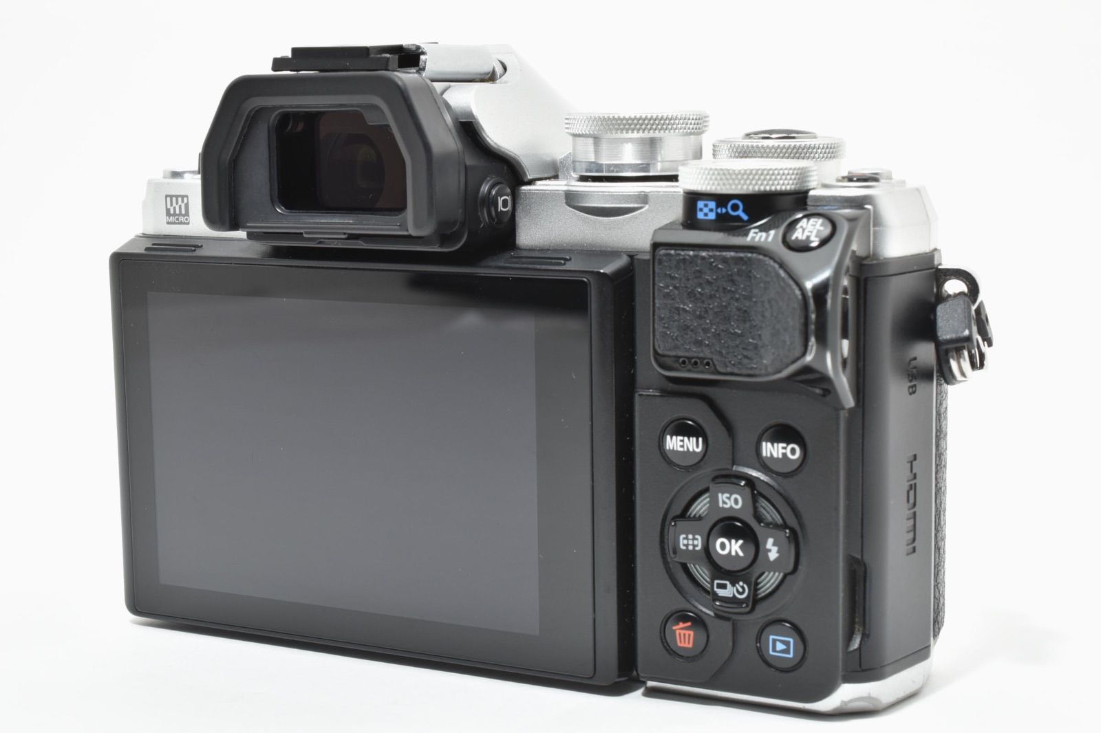 ☆大特価品☆ OLYMPUS オリンパス OM-D E-M10 MarkIII シルバー ボディ