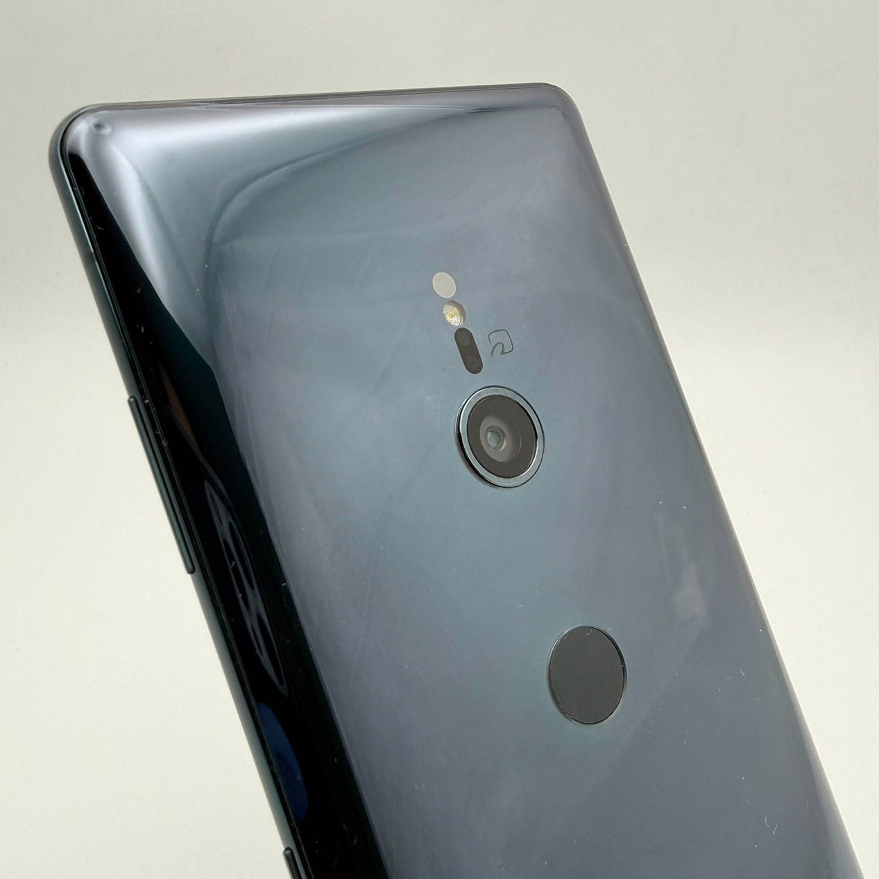 Xperia XZ3 SOV39 64GB フォレストグリーン 中古 - メルカリ
