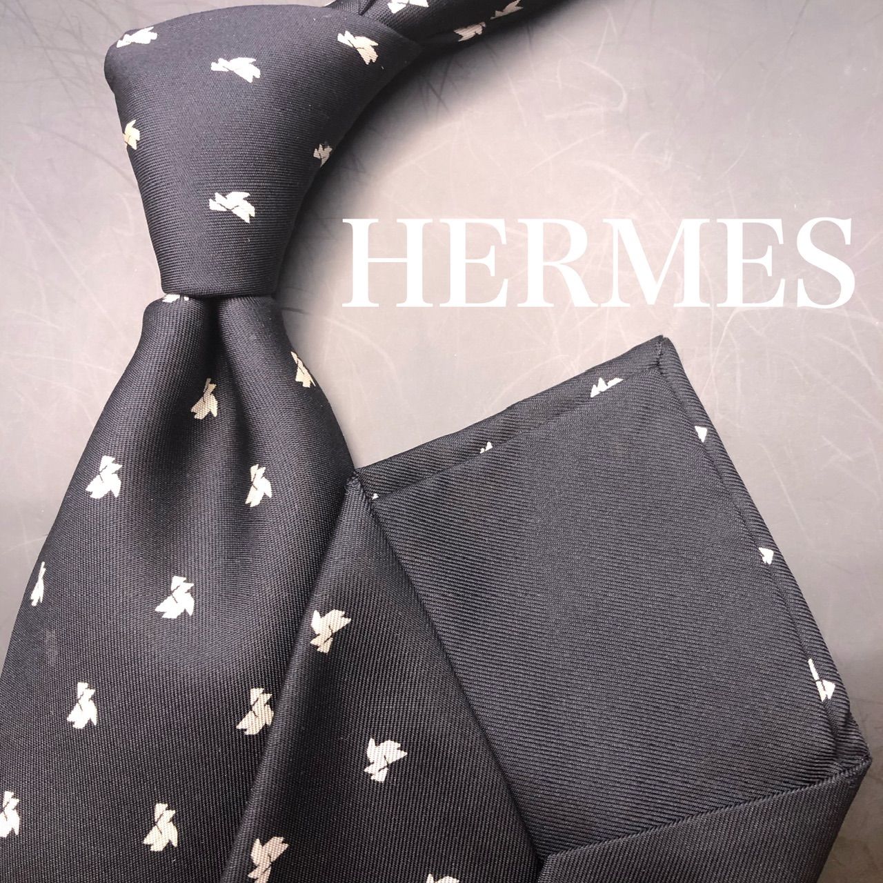 美品】HERMES ネクタイ エルメス 総柄 小紋柄 黒 ブラック シルク