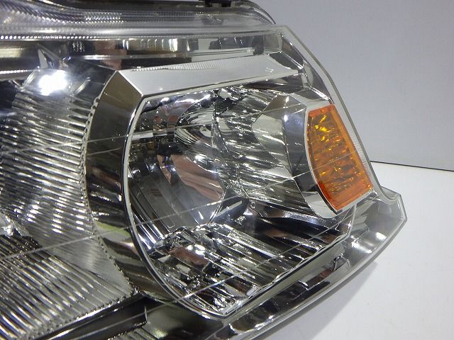 ステップワゴン ヘッドライト左右 HID RF3/4 後期 P3589 J1 33151