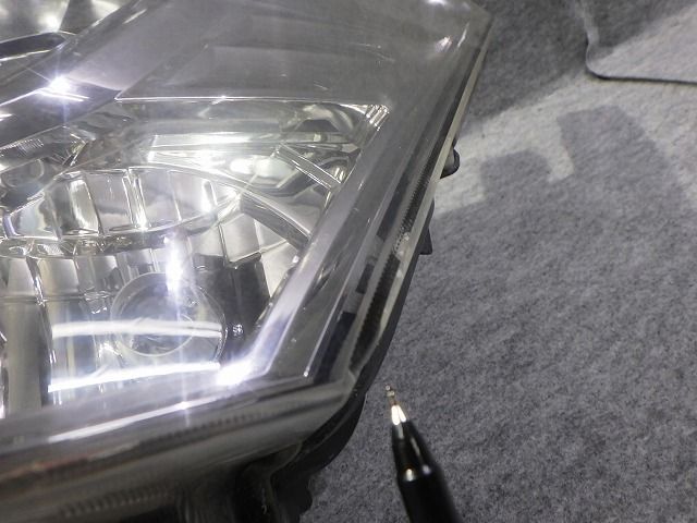 デリカD5 ヘッドライト 左右 HID CV 前期 100-87918 9301C536/D291