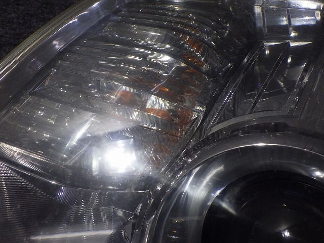 デリカD5 ヘッドライト 左右 HID CV 前期 100-87918 9301C536/D291