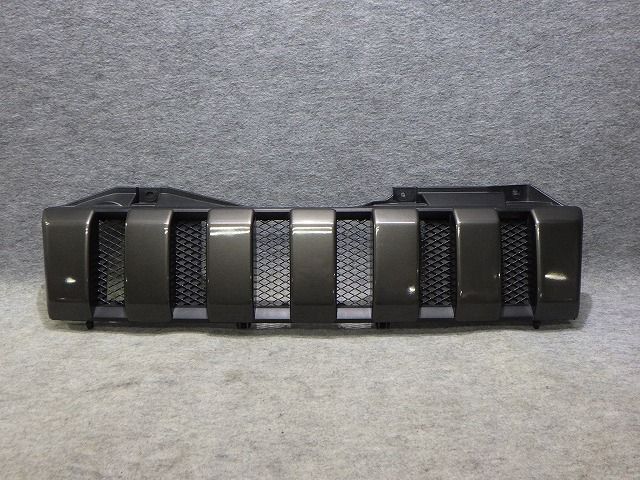 ジムニー純正グリル ジムニー 純正グリル JB23W 99000-99064-294 6型 スズキ グレー系