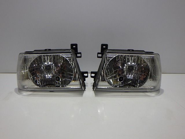 パジェロミニ ヘッドライト左右 ハロゲン H58A レべ無 100-87339