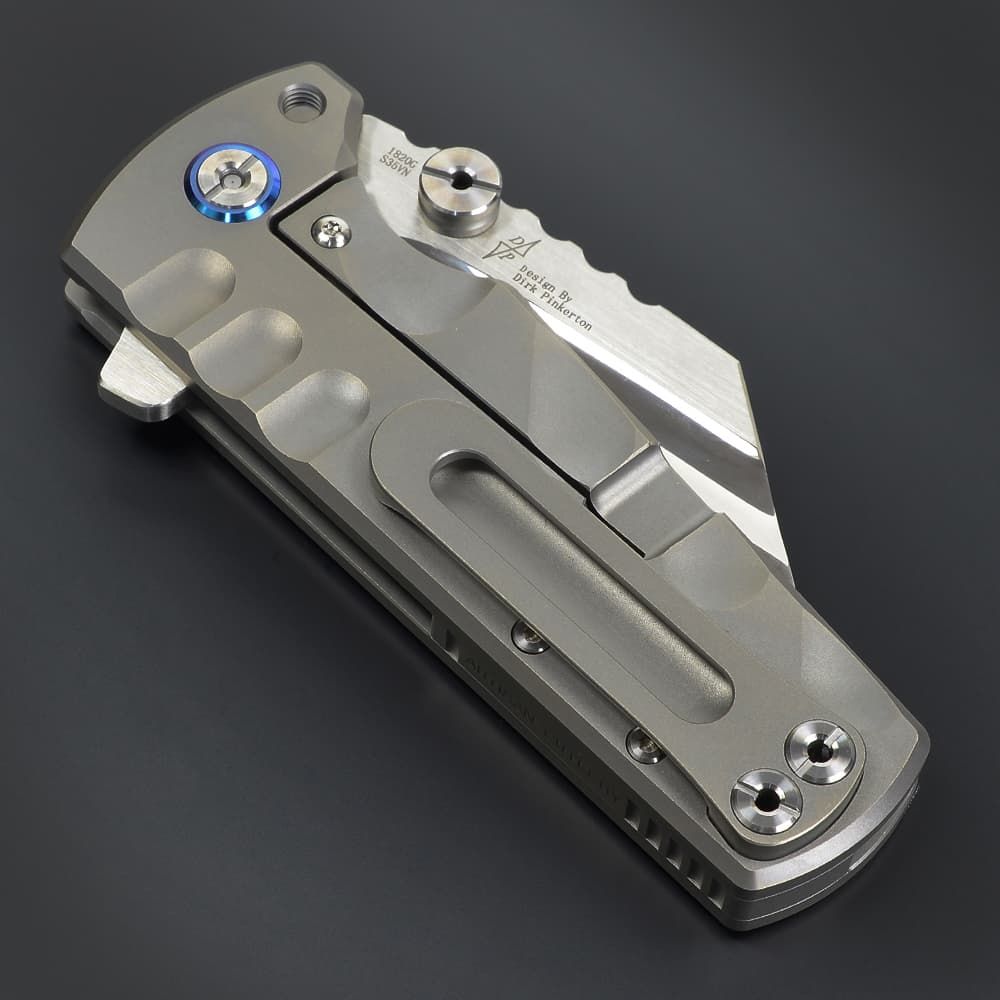 折りたたみナイフ