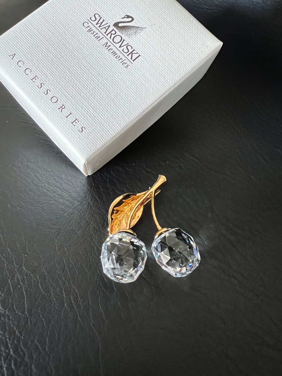ヴィンテージ スワロフスキー Swarovski さくらんぼ／チェリー
