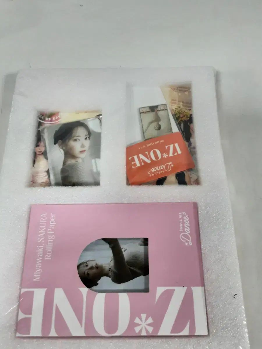 IZ*ONE(アイズワン) サクラ(SAKURA・宮脇 咲良) DICON 11号 未開封