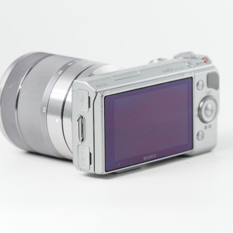 SONY α NEX-5N ダブルレンズキット E 16mm F2.8+E 18-55mm F3.5-5.6
