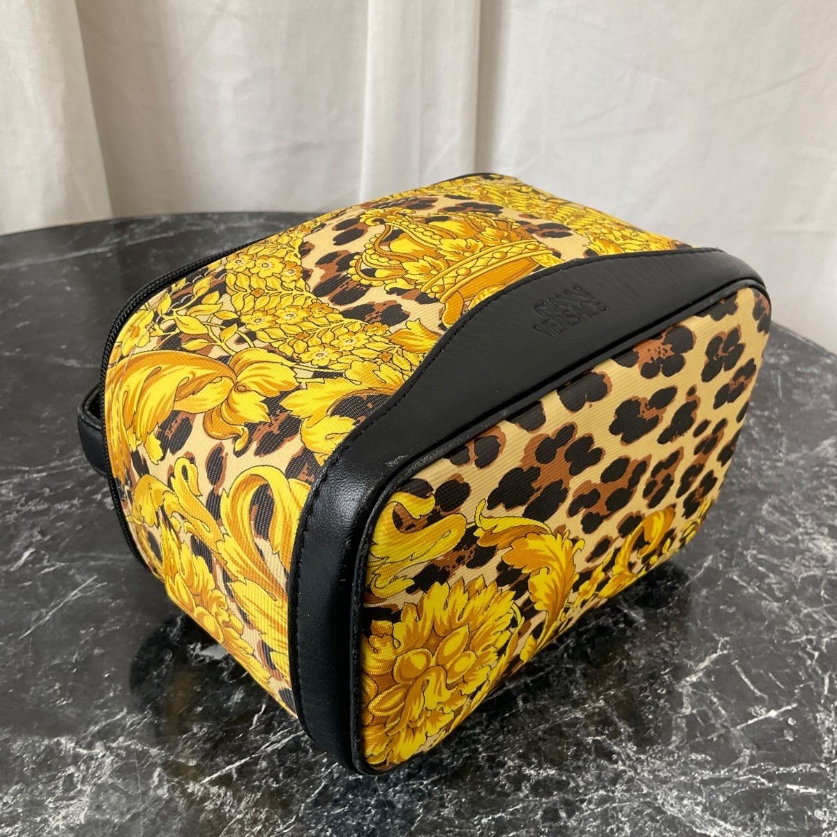 Gianni Versace（ジャンニ・ヴェルサーチ）のヴィンテージポーチ 美品 GIANNI VERSACE ジャンニヴェルサーチ バニティ ミニバニティポーチ