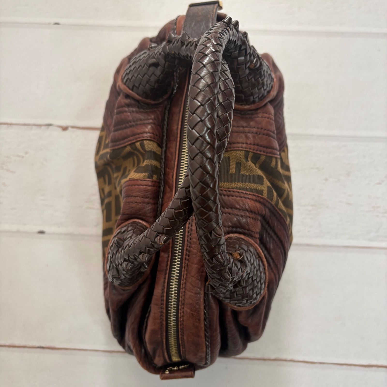 フェンディ FENDI ズッカ柄 スパイバッグ ミニ ハンドバッグ レザー