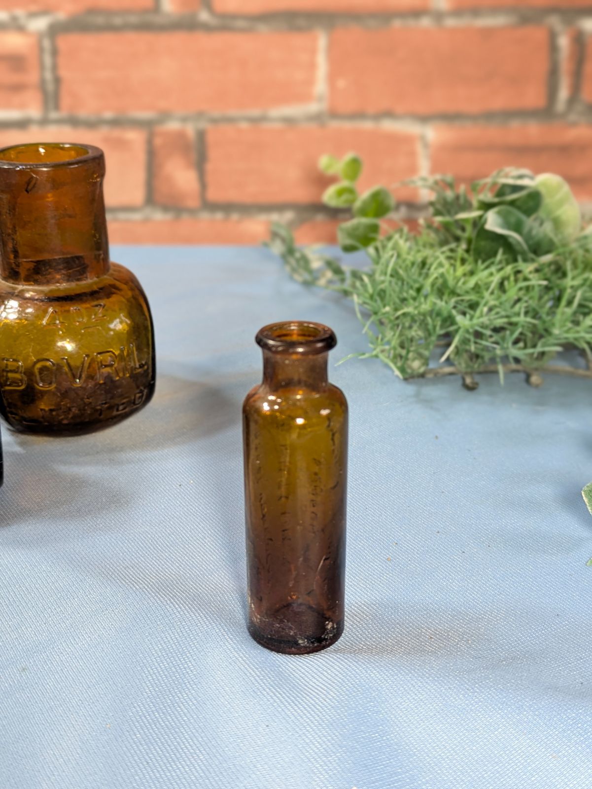 イギリス アンティーク ガラスボトル 3本セット BOVRILボブリル