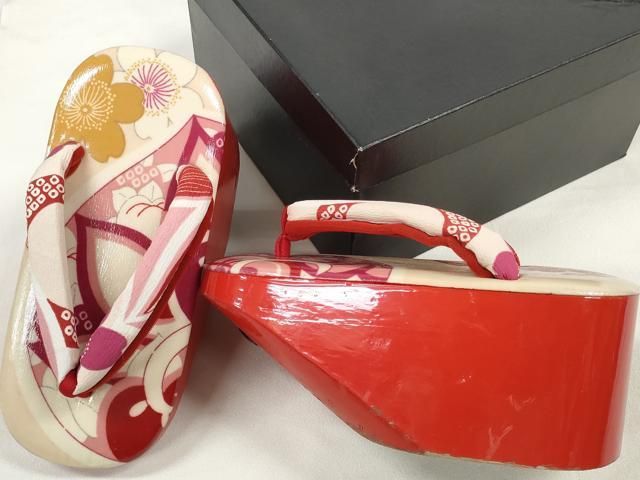 平和屋着物[]和装小物　子供　ぽっくり下駄　こっぽり・おこぼ・厚底下駄　舞妓風　花柄　赤台　箱付き　逸品　DABC1280zzz