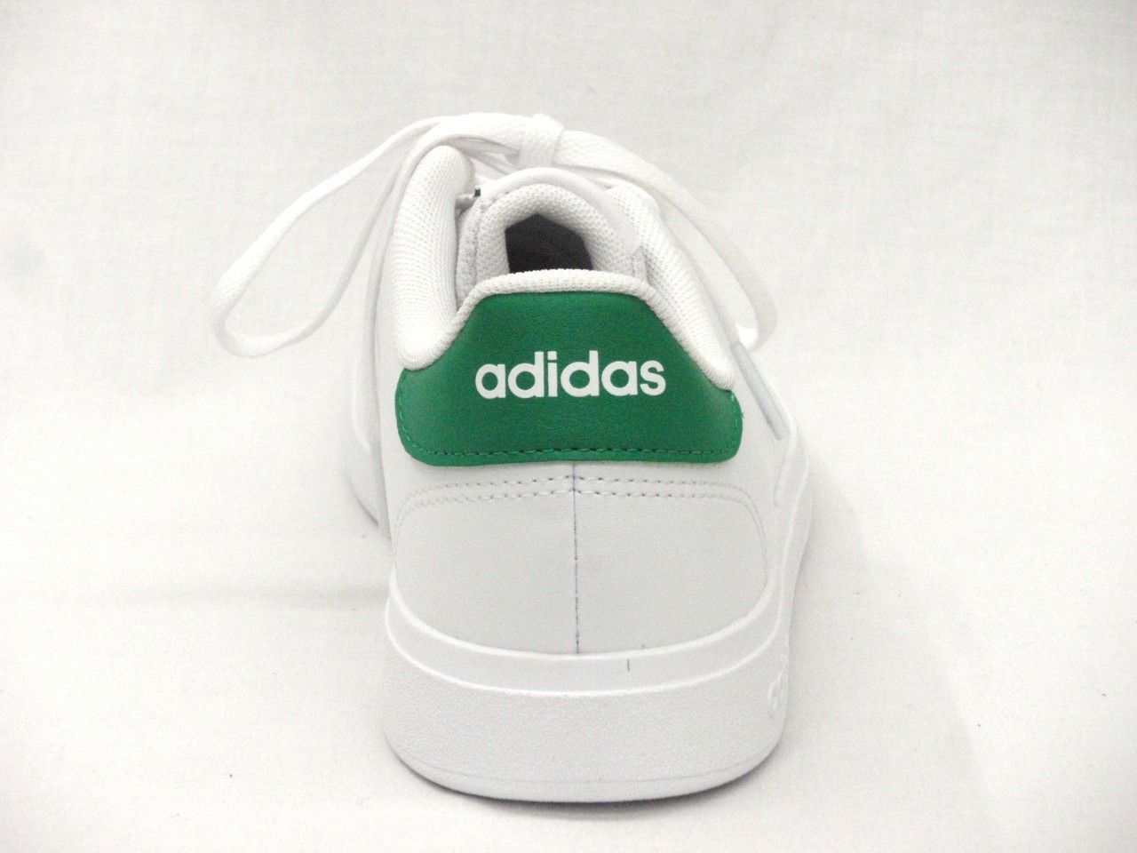 レディーススニーカー 白色 アディダス adidas ID3889 ホワイト