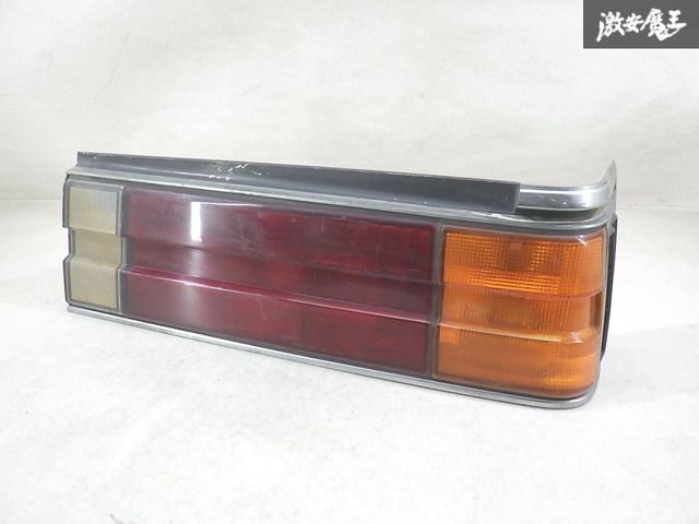 ストア出品！ 】 日産 純正 Y30 セドリック 前期 テールライト