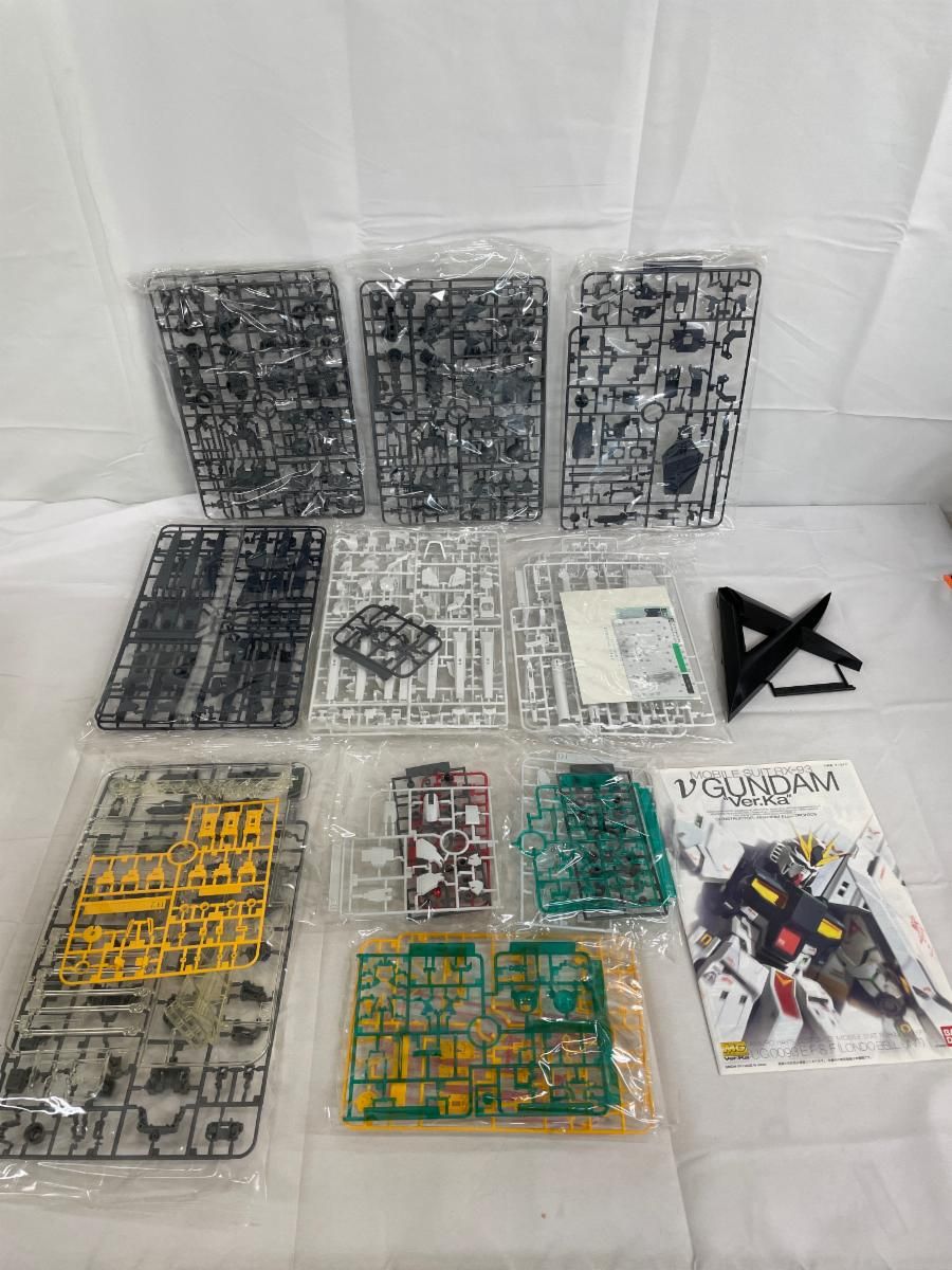 MG 1/100 RX-93 vガンダム Ver.Ka (機動戦士ガンダム 逆襲のシャア