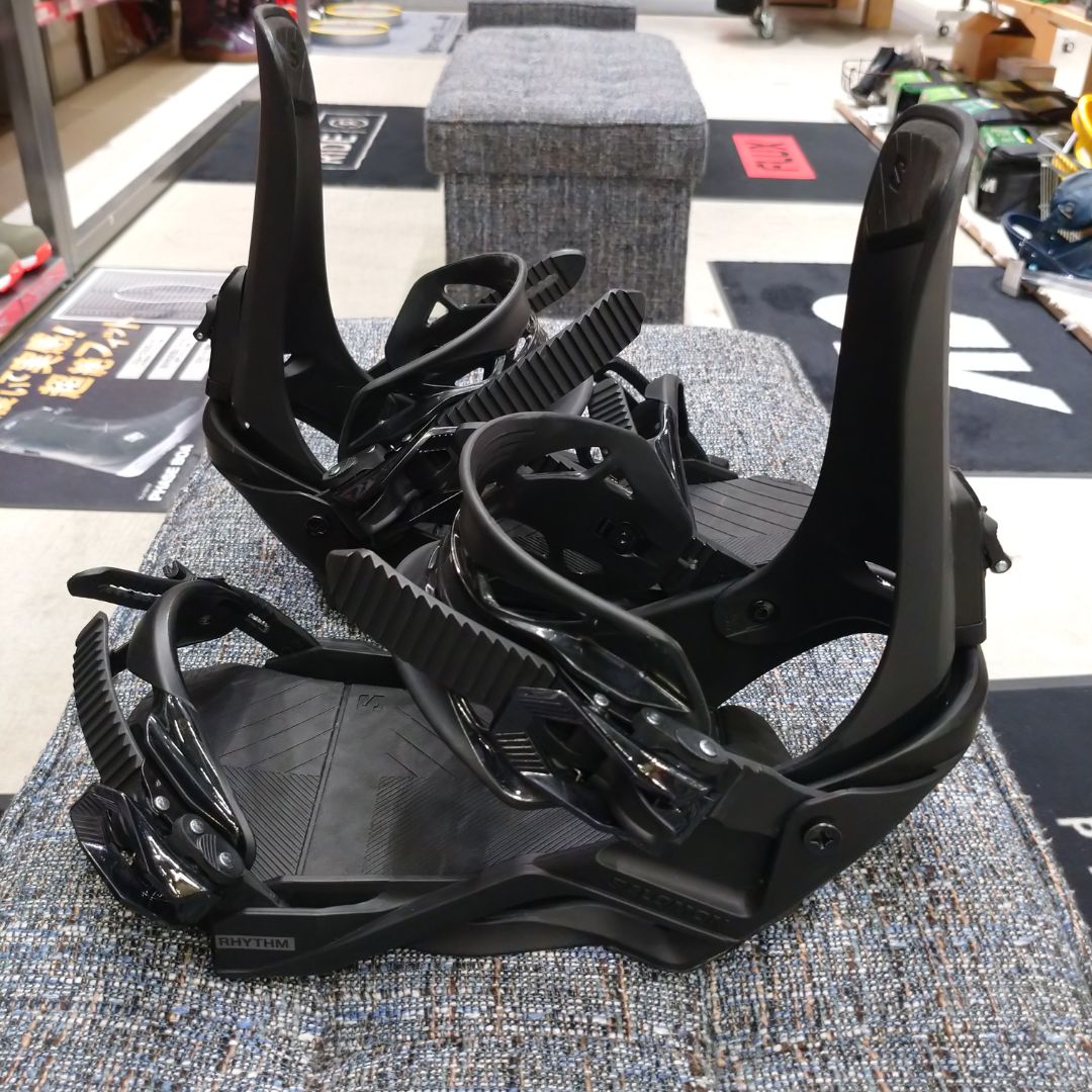 ムラスポ公式】SALOMON サロモン RHYTHM リズム（ブラック） Mサイズ