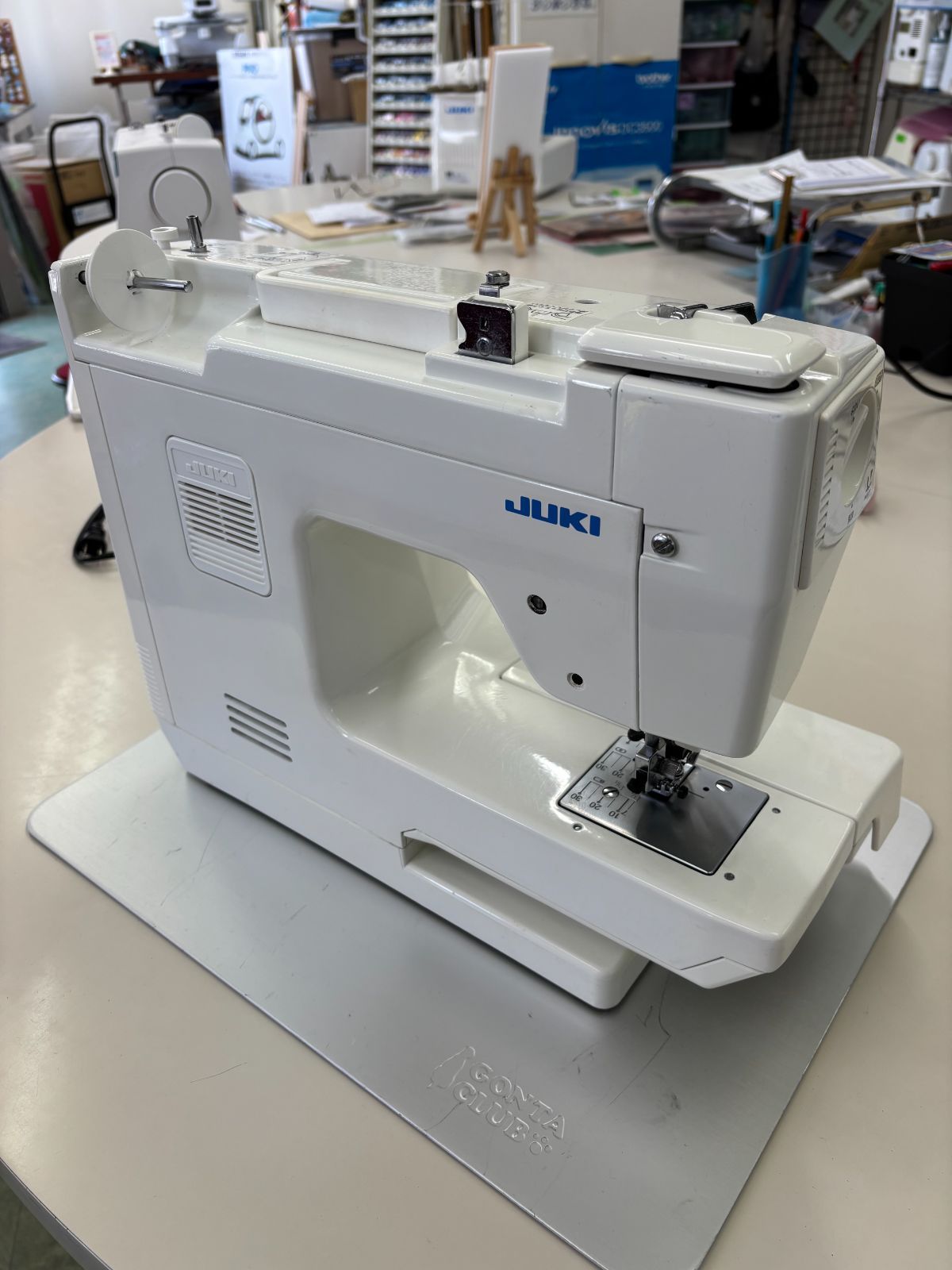 中古ミシン】JUKI HZL-7900 【家庭用コンピューターミシン】※整備済み 