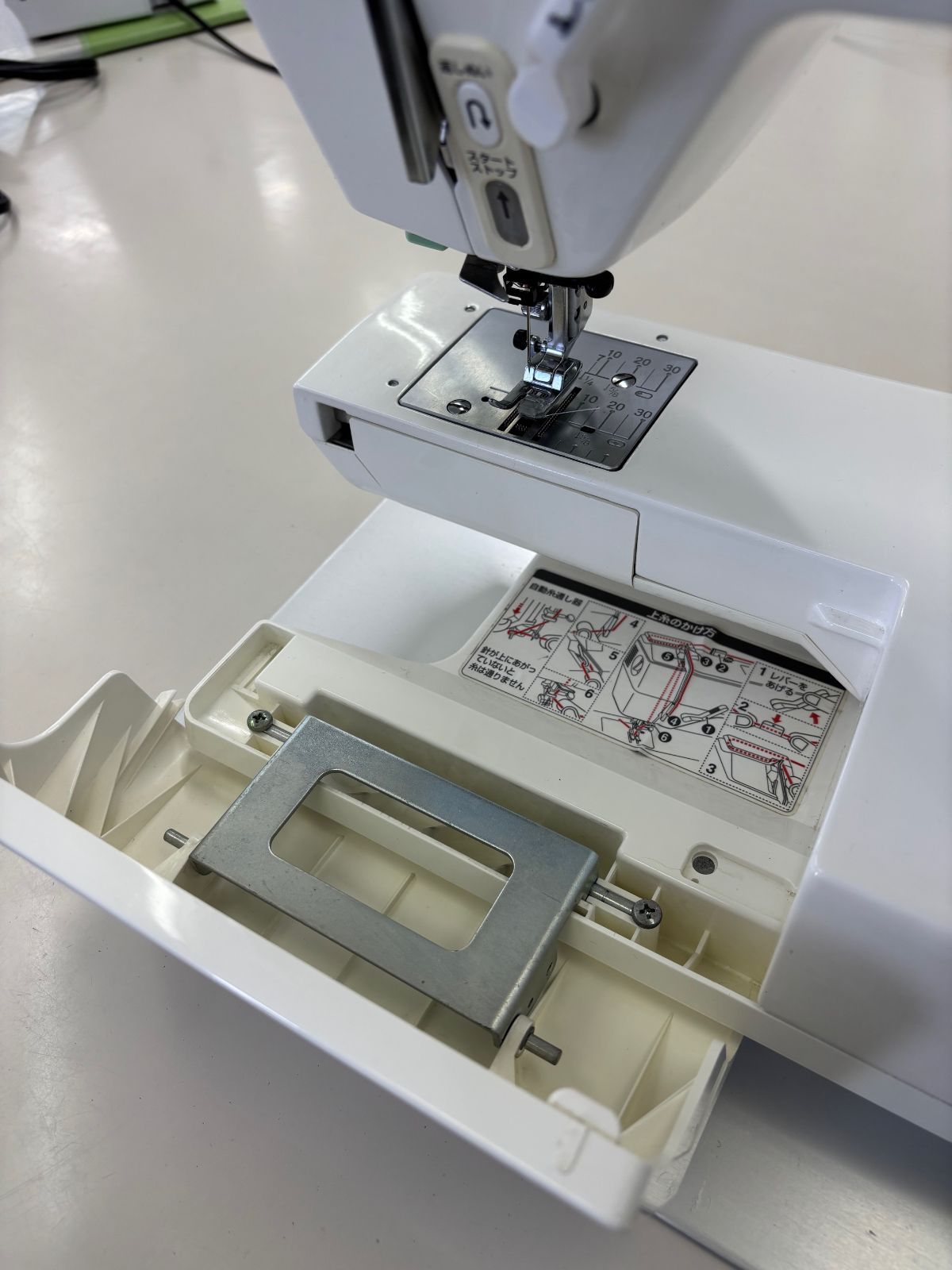 中古ミシン】JUKI HZL-7900 【家庭用コンピューターミシン】※整備済み 