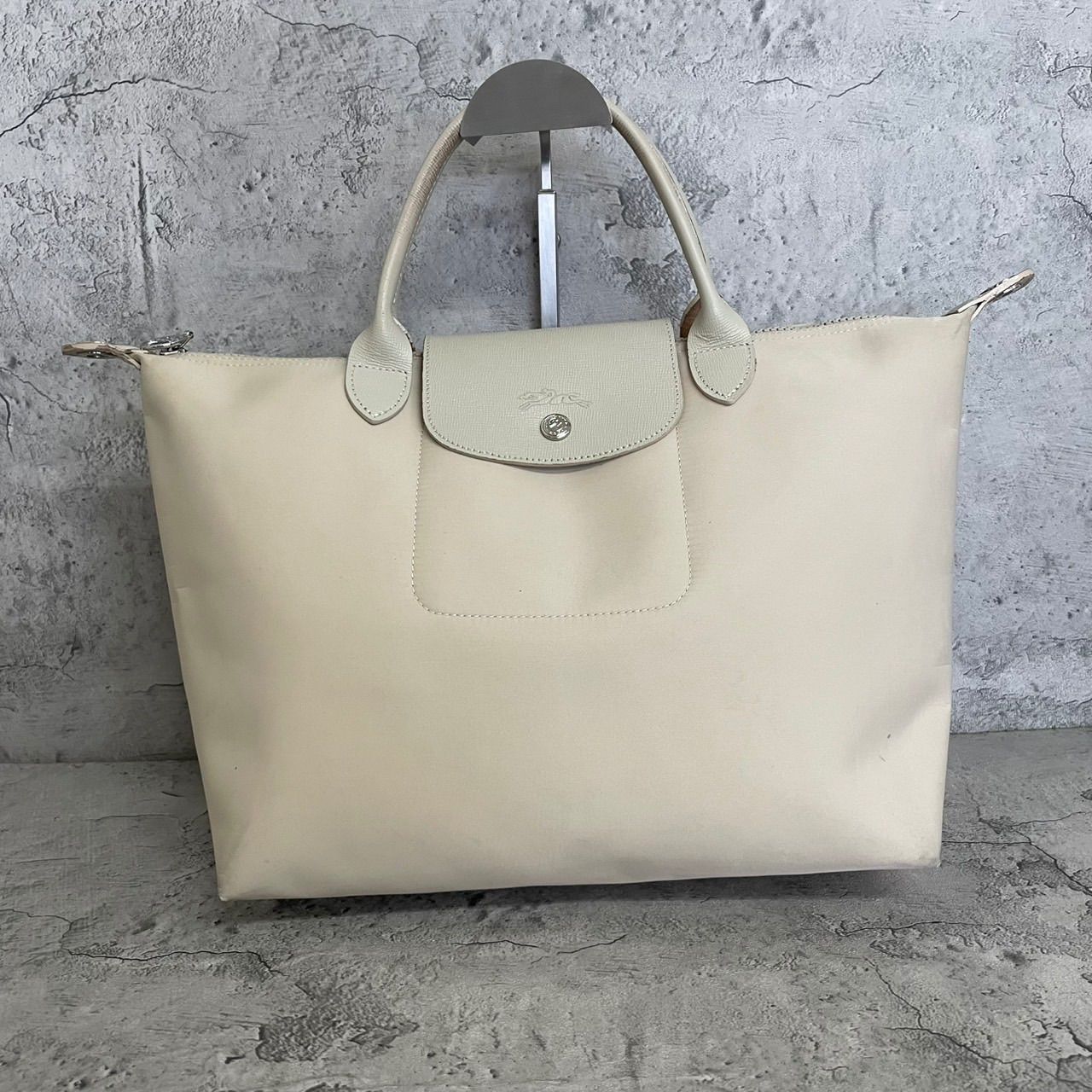 A4収納可 Longchamp ロンシャン ハンドバッグ プリアージュ ネオ 