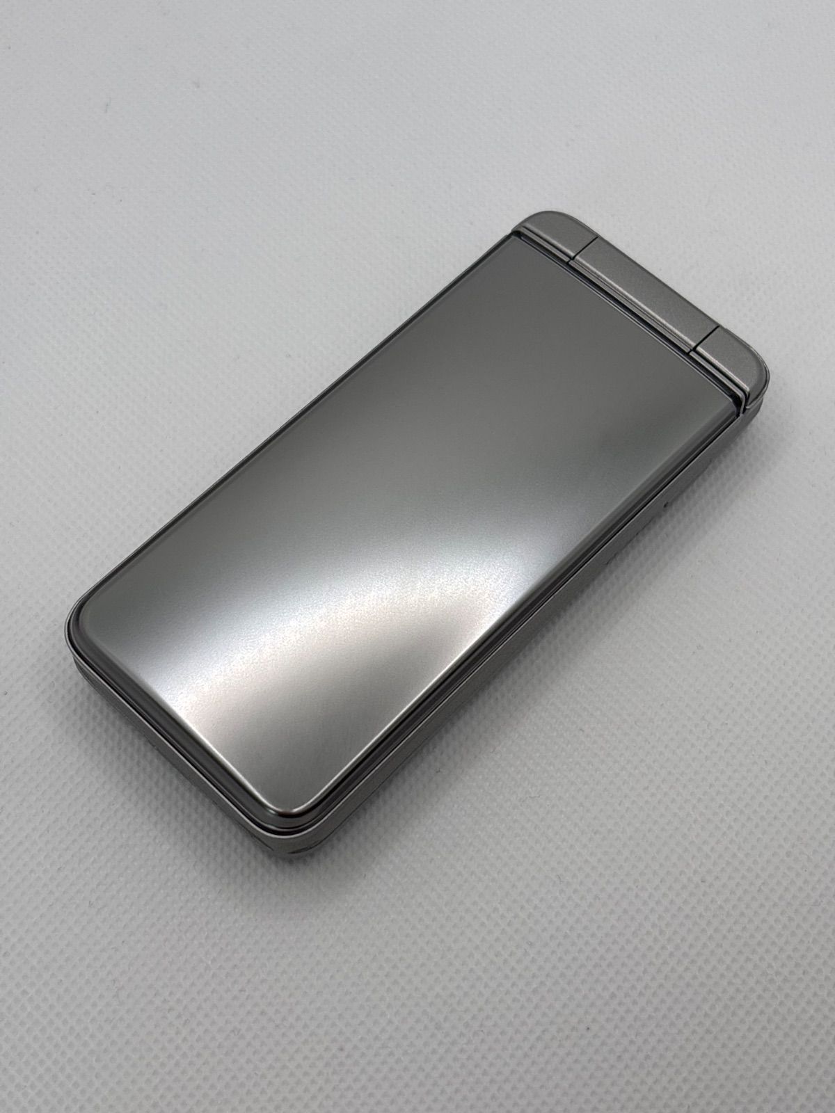 DIGNOケータイ4 A202KC シルバー 中古 SIMロック解除済 - メルカリ