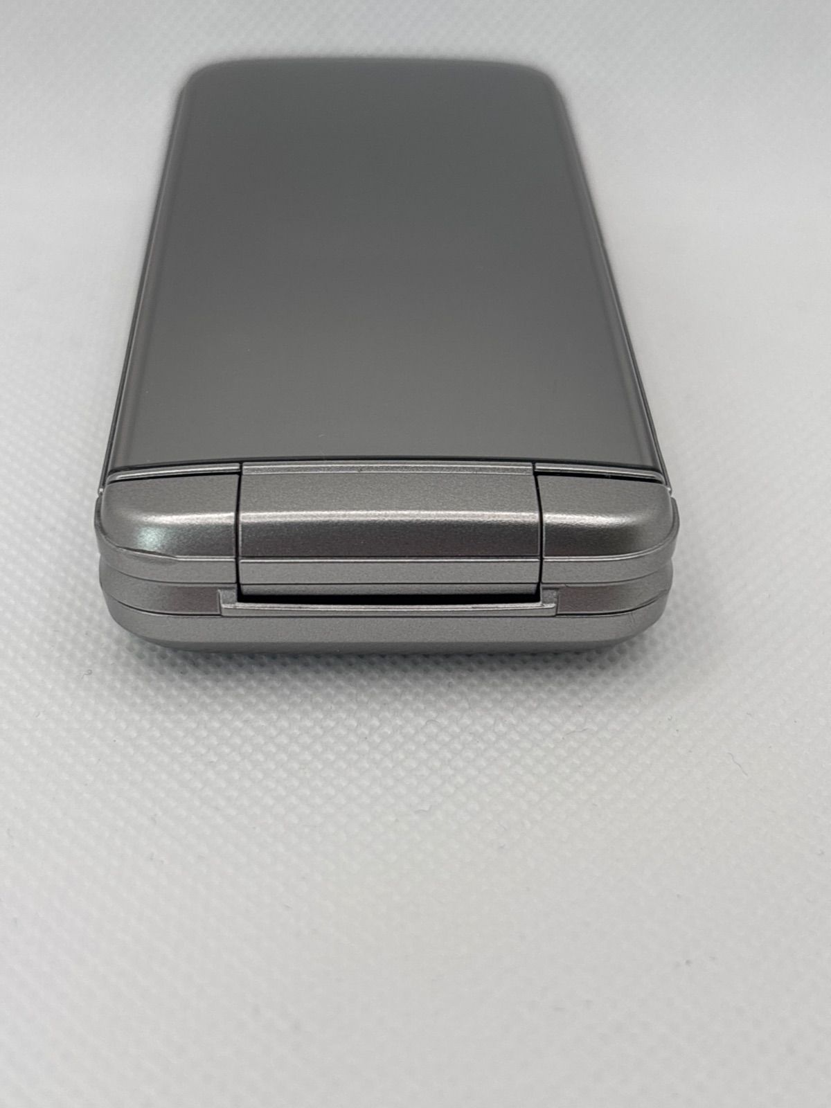 DIGNOケータイ4 A202KC シルバー 中古 SIMロック解除済 - メルカリ