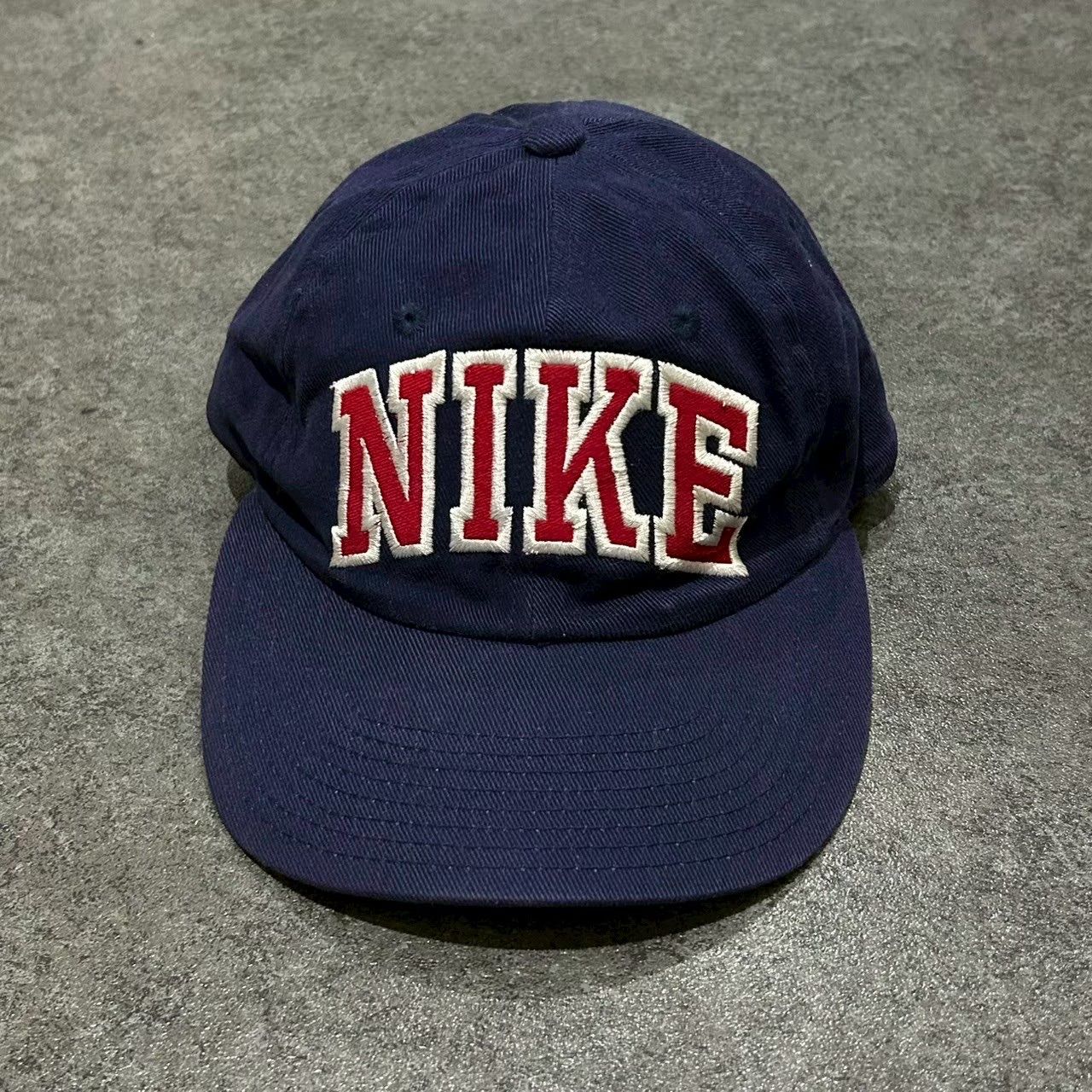 90s Vintage NIKE ナイキ ベースボールキャップ ビッグロゴ ロゴ刺繍