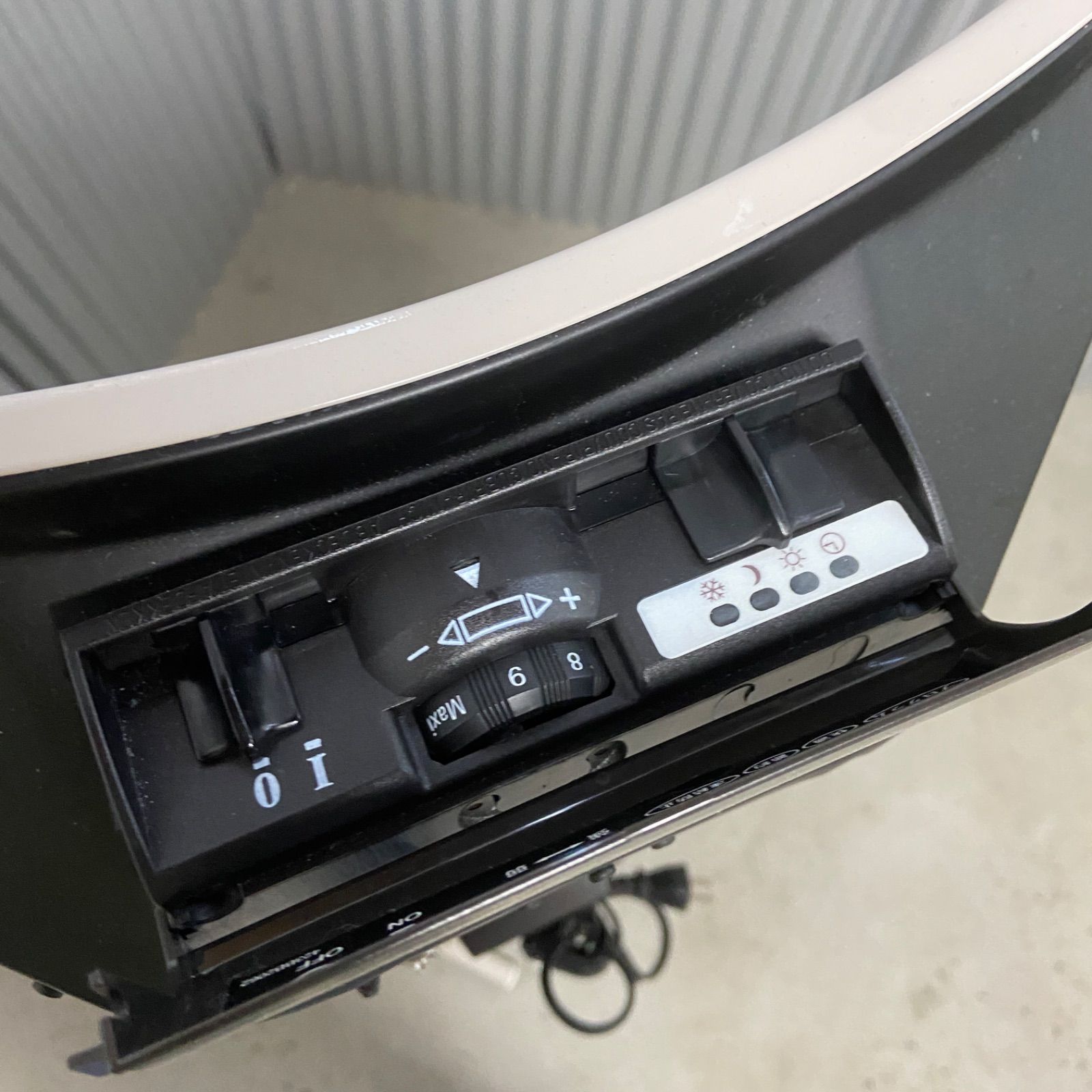 キャンパ：CAMPA：グランドアングル：遠赤外線パネルヒーター：中古