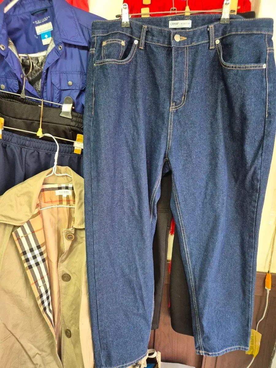 CRAMP 濃いデニム ジーンズ 2XL 長さ 101 ジーンズ ゆったりサイズ
