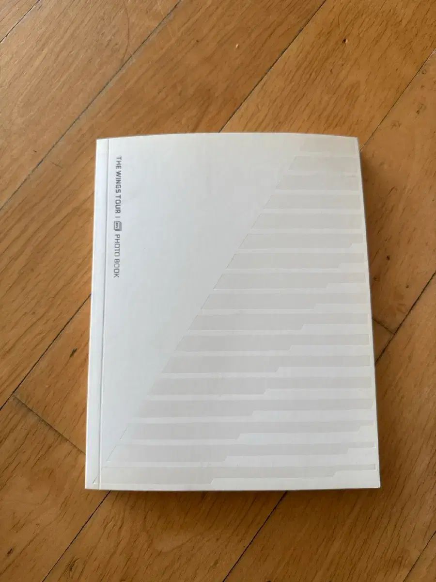 BTS WINGS ツアー フォトブック - メルカリ