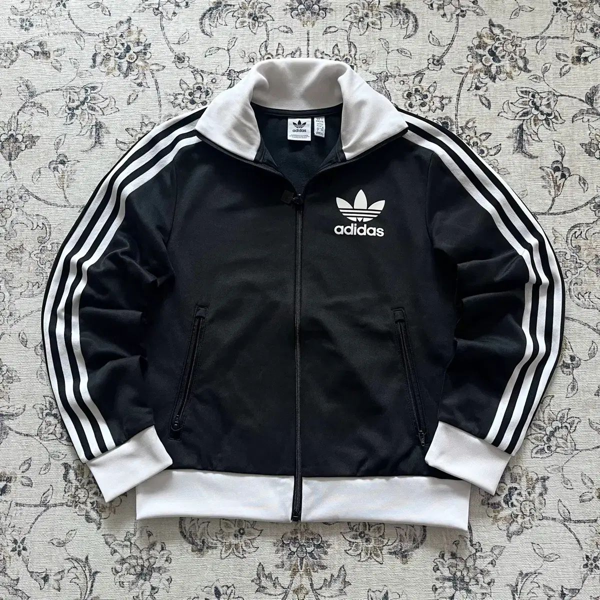 レディース S adidas 新モデル BECKENBAUER トラックジャージ ジャージ 黒