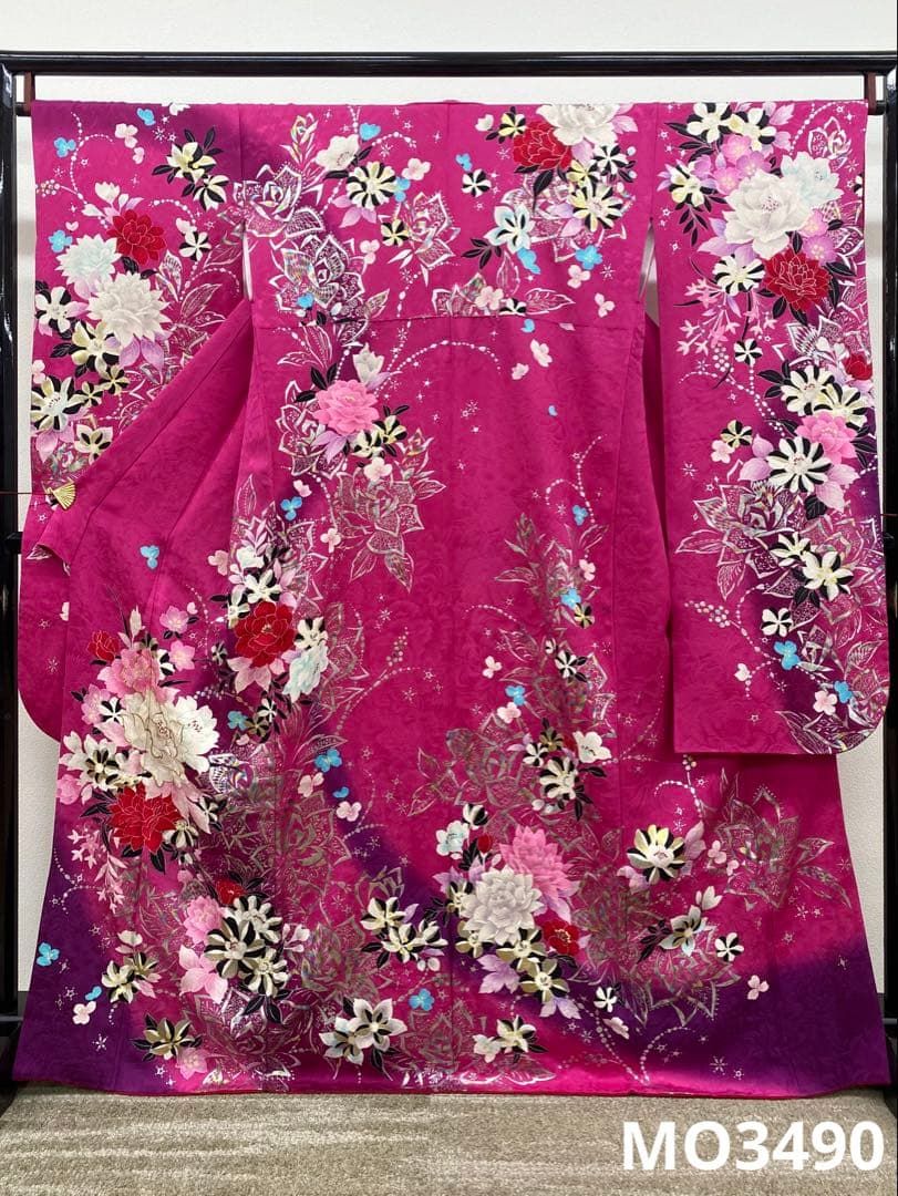 モード系 cantare ブランド振袖 ラメ刺繍 薔薇 紋意匠 身丈170cm 撥水