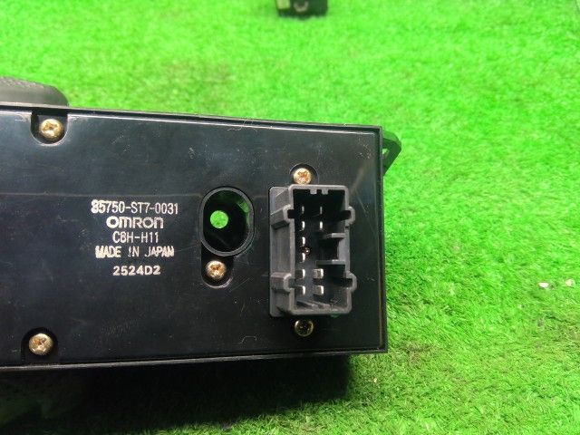 中古】インテグラ E-DC2 パワーウインドウスイッチ 35750-ST7-003ZA