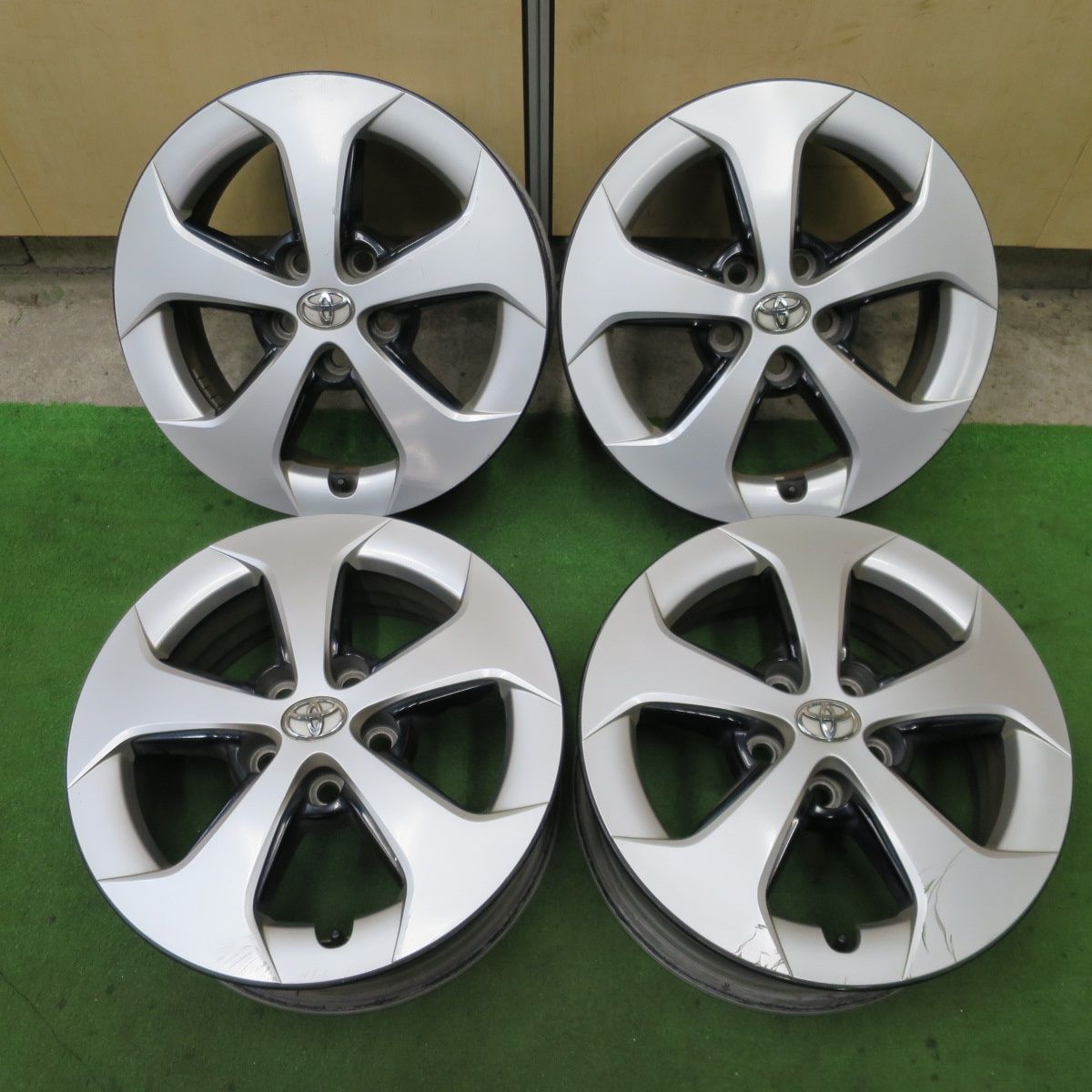 送料無料] 4本価格☆トヨタ 30系 プリウス 純正 ホイール 15インチ 15