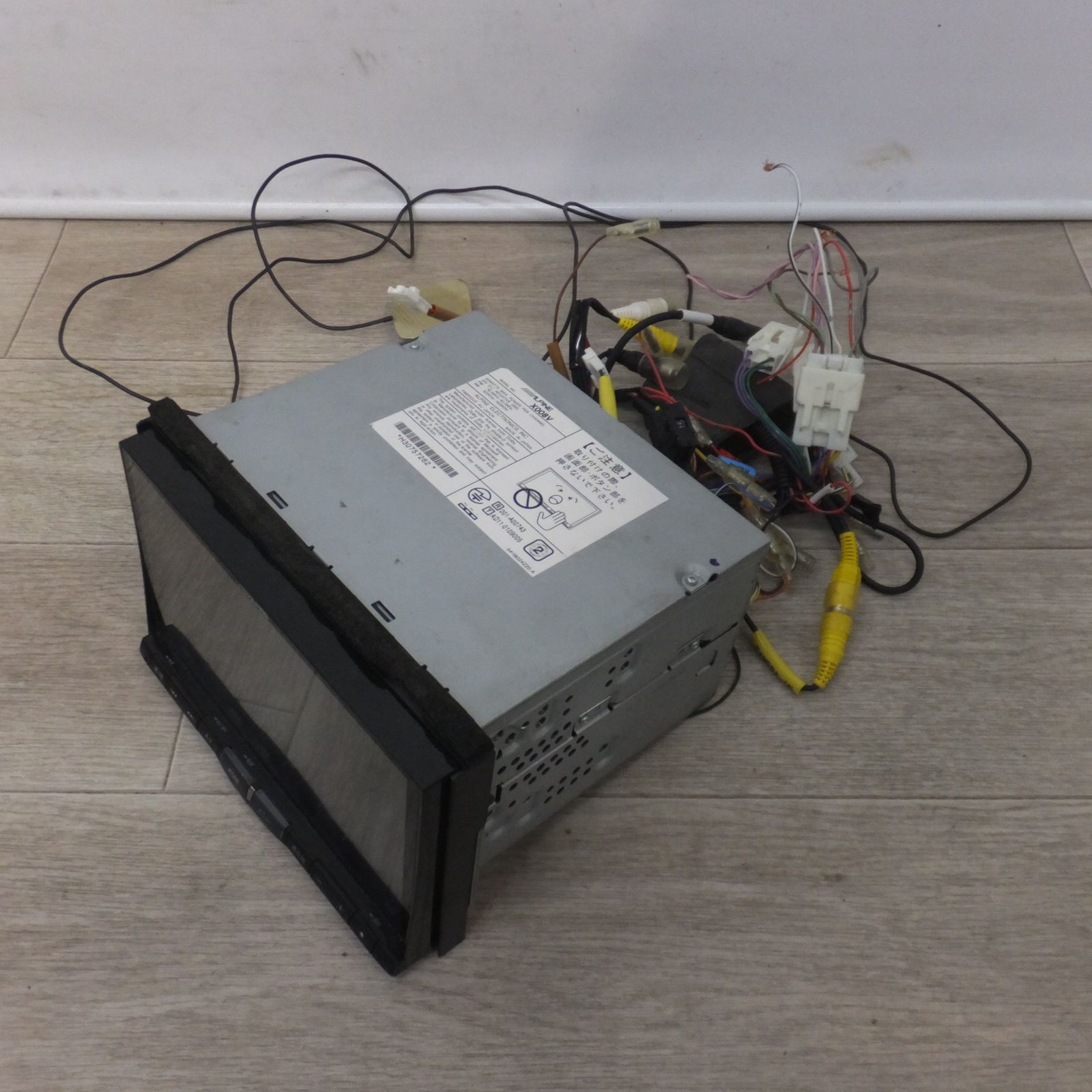 送料無料] ジャンク☆アルパイン ALPINE 8型スーパークリアLED液晶WVGA