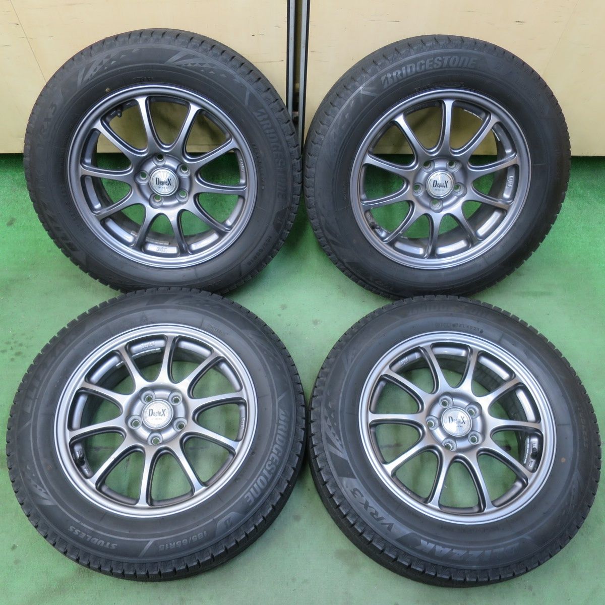 バリ溝！キレイ！9分☆プリウス 等 185/65R15 スタッドレス