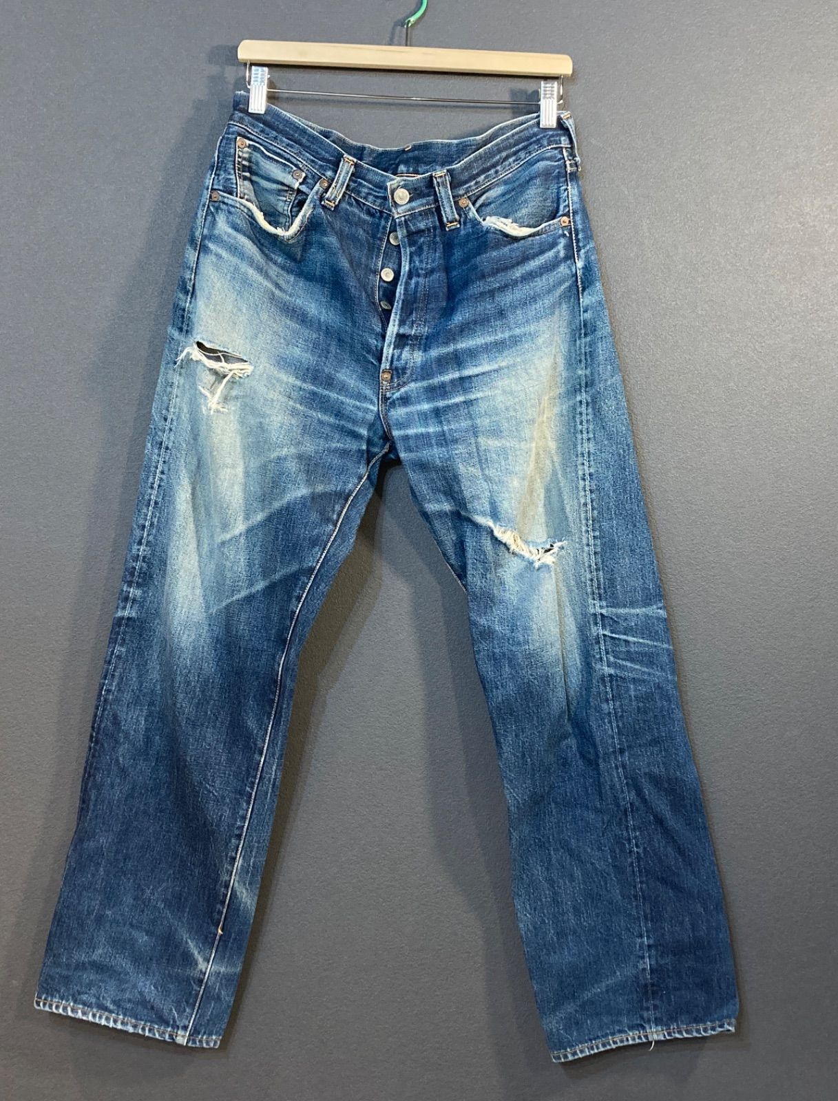 260228 Levi