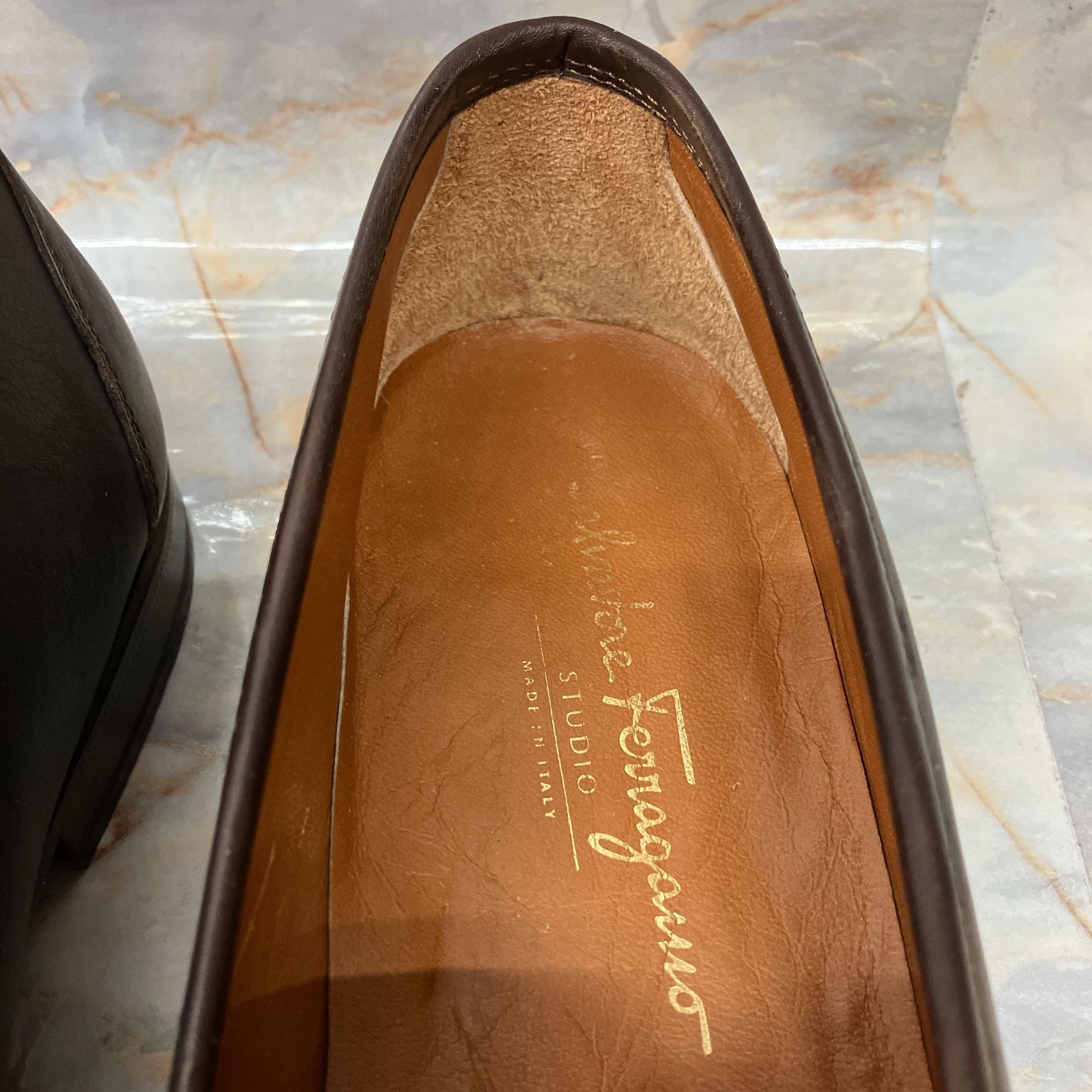 美品］フェラガモ Salvatore Ferragamo ガンチーニ ローファー ダーク