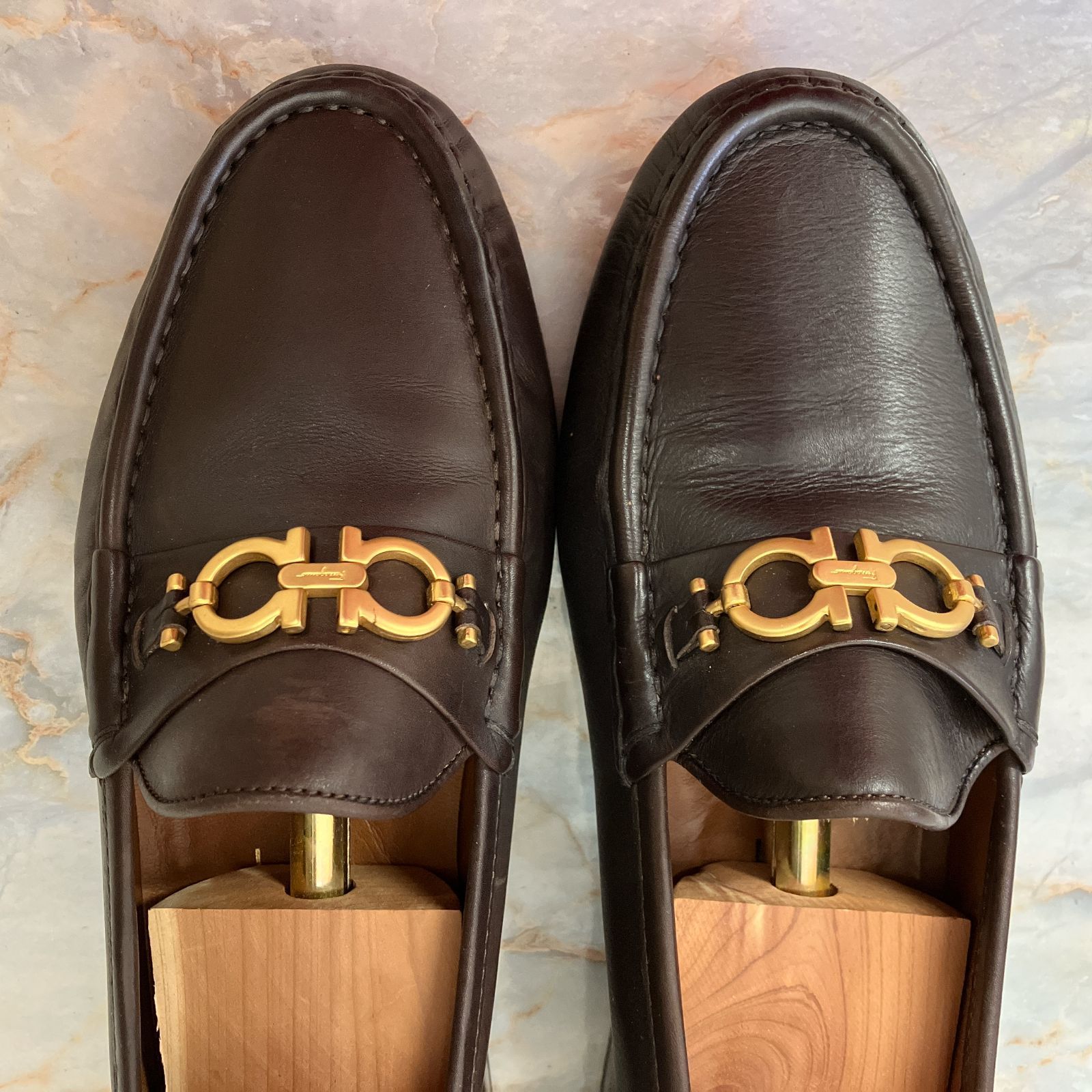 美品］フェラガモ Salvatore Ferragamo ガンチーニ ローファー ダーク