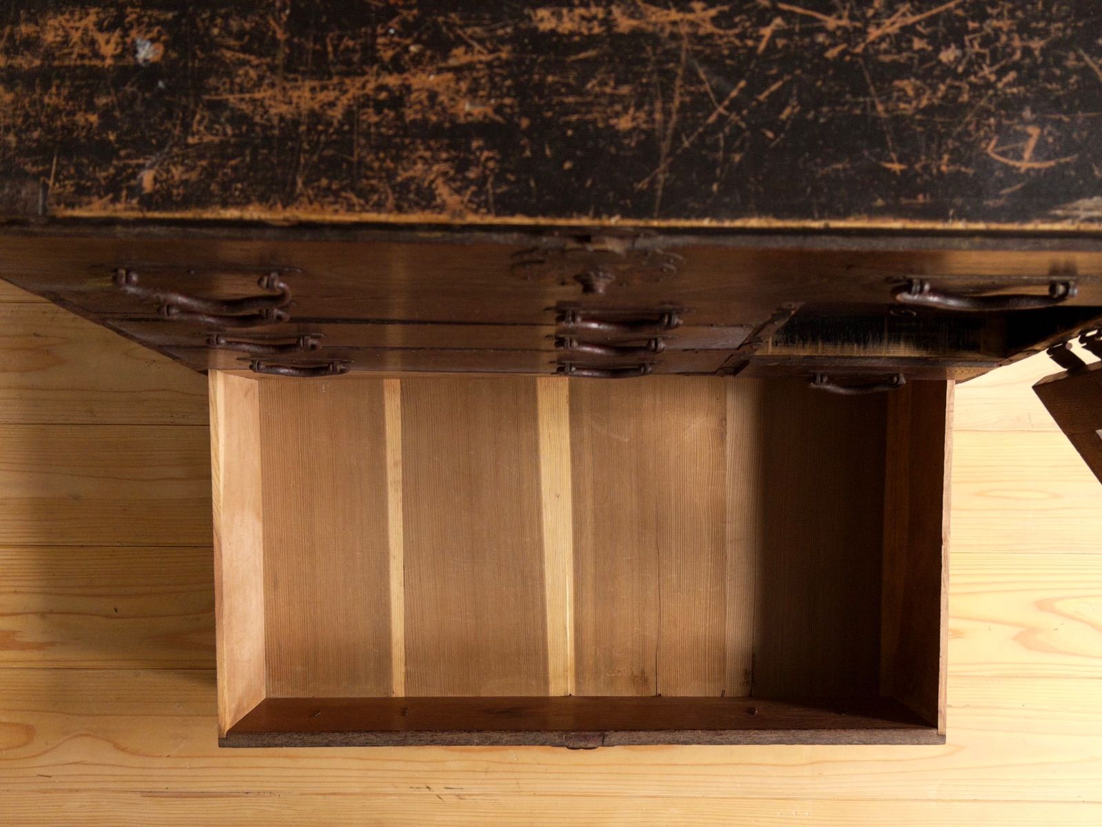 送料込み・匿名発送】 和箪笥 小ぶり 希少 横幅約69.5㎝ 5段