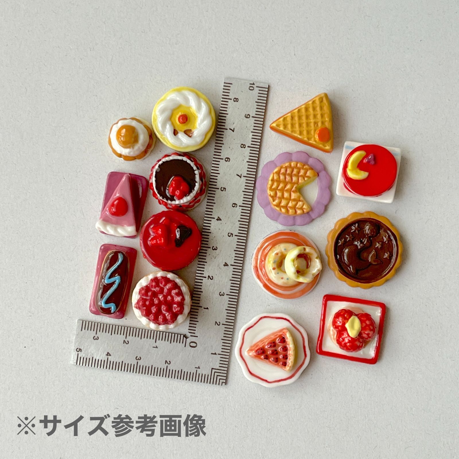 フェーヴ いちごのホールケーキ フランス フェーブ ミニチュア陶器 m