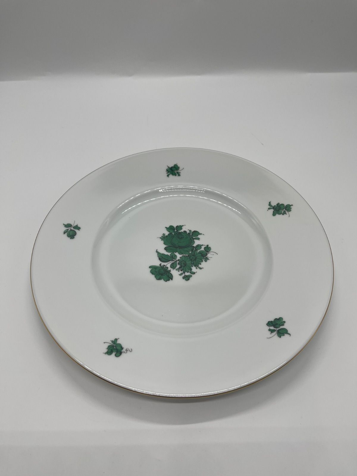 アウガルテン（AUGARTEN）マリアテレジア金彩洋食器 19cm 3枚セット