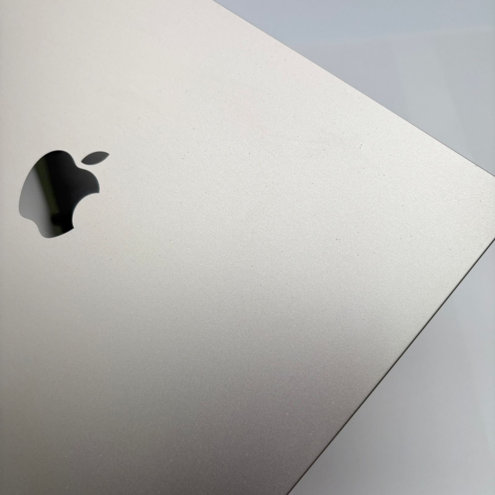 MacBook Air M4 16GB/SSD 256GB スターライト - メルカリ