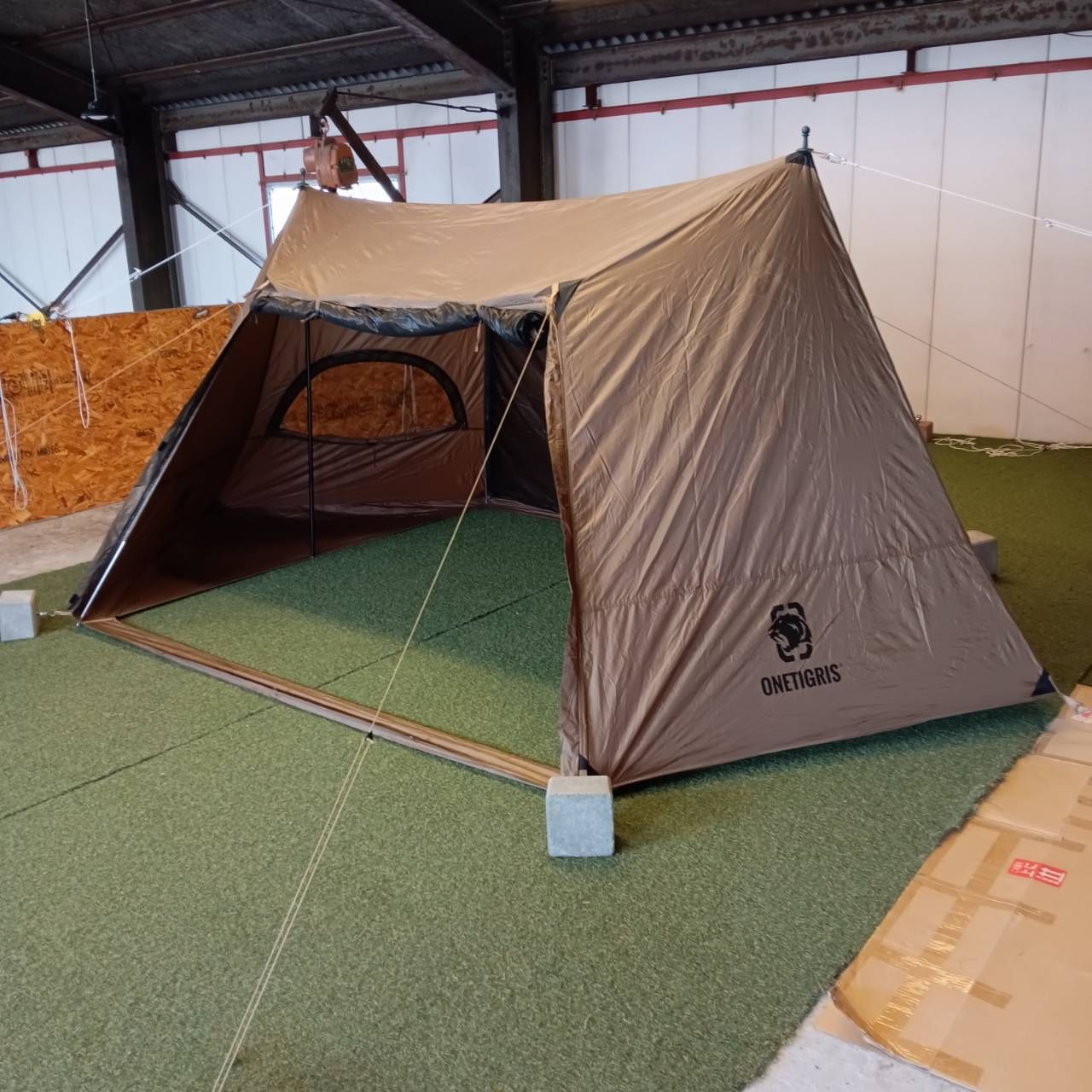 OneTigris(ワンティグリス) ソロ ホームステッド ナイロン(ブラウン