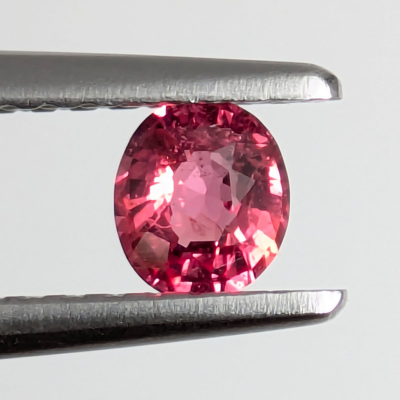 ピンクスピネルルース ミャンマー・モゴック産 【0.258ct】 PRO208102