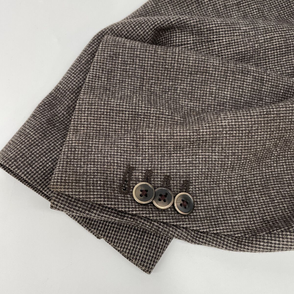 LARDINI ラルディーニ ﾌﾞﾗｳﾝ ｳｰﾙ ﾛﾛﾋﾟｱｰﾅ生地 ﾁｪｯｸ ｻｲﾄﾞﾍﾞﾝﾂ ﾃｰﾗｰﾄﾞ